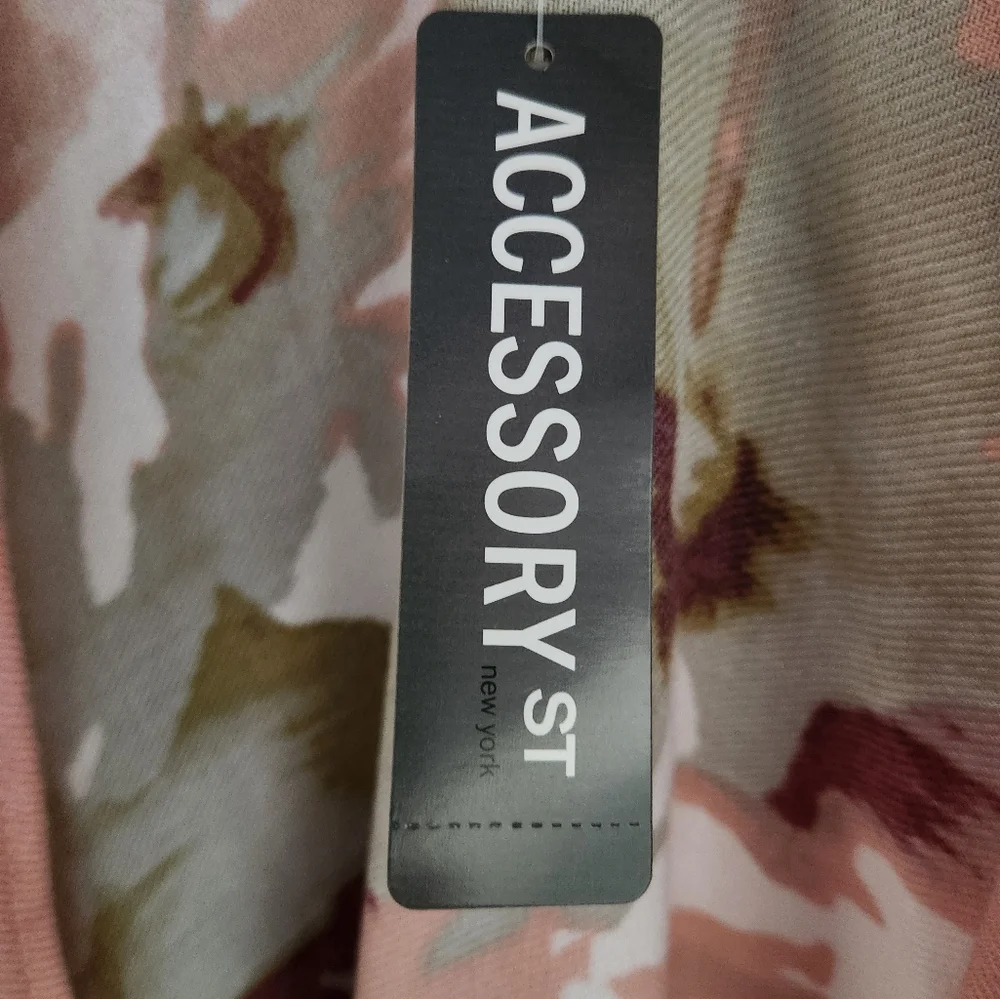 Accessory St accessory st